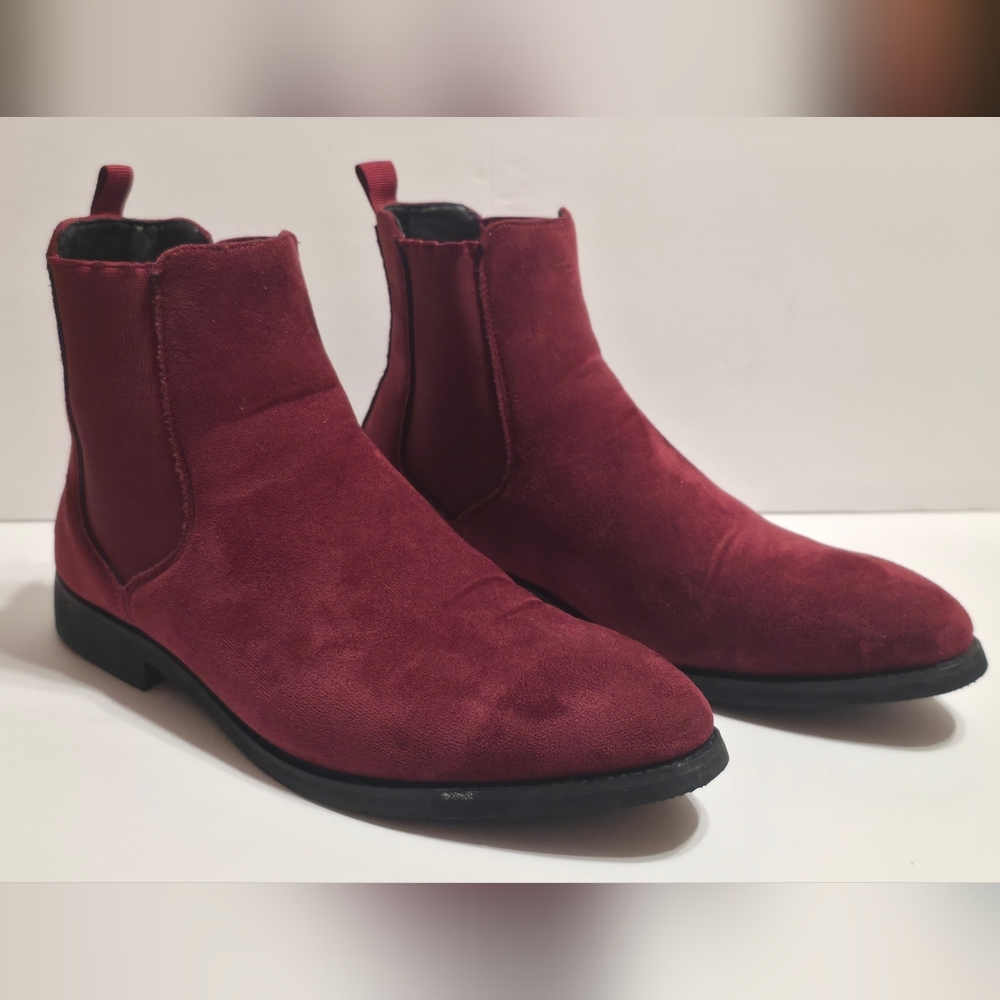 Men's Burgundy Suede Boots